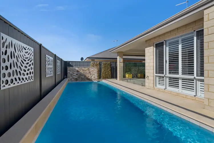 60 Dunmore Crescent, Harrisdale WA 6112