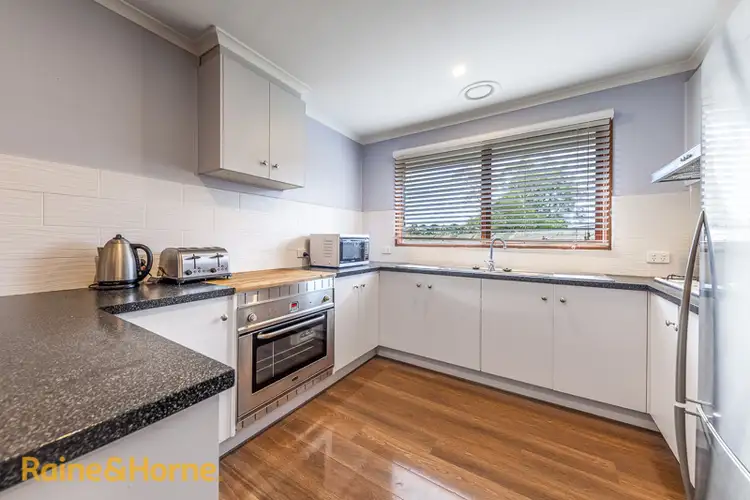 Second view of Homely house listing, 3 Mere Court, Sunbury VIC 3429