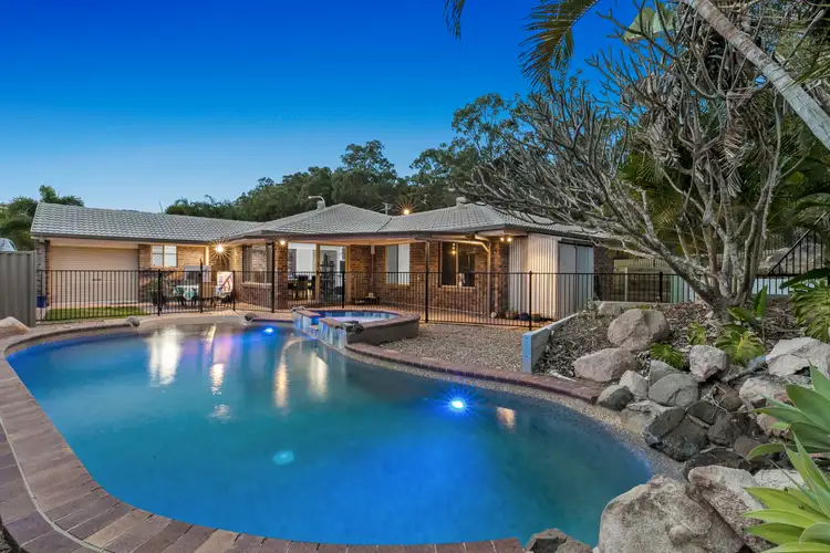 2 Birchley Street, Chapel Hill QLD 4069