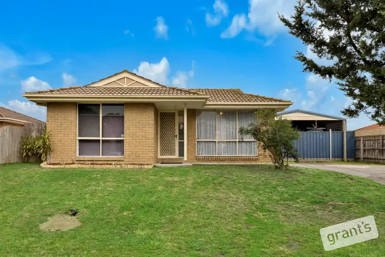 8 Forsyth Court, Cranbourne North VIC 3977