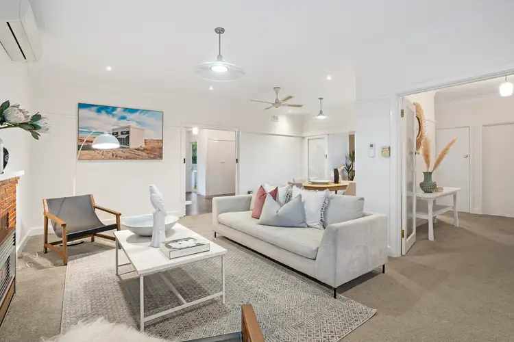 Second view of Homely house listing, 5 Gilford Grove, Cheltenham VIC 3192