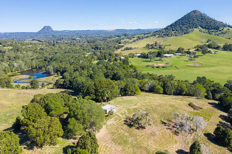 25 Turnbull Road, Pinbarren QLD 4568