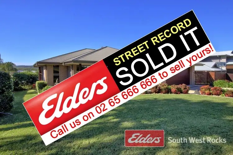 2 Rosedale Ave, South West Rocks NSW 2431