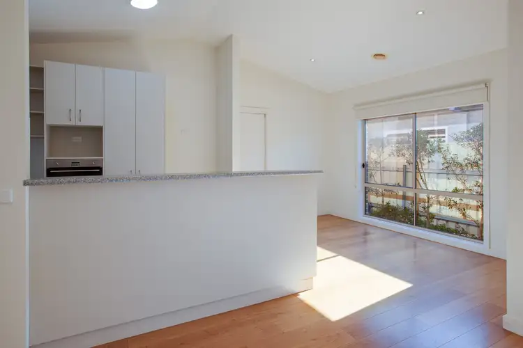 Fifth view of Homely townhouse listing, 2/12 Cummings Street, Wodonga VIC 3690