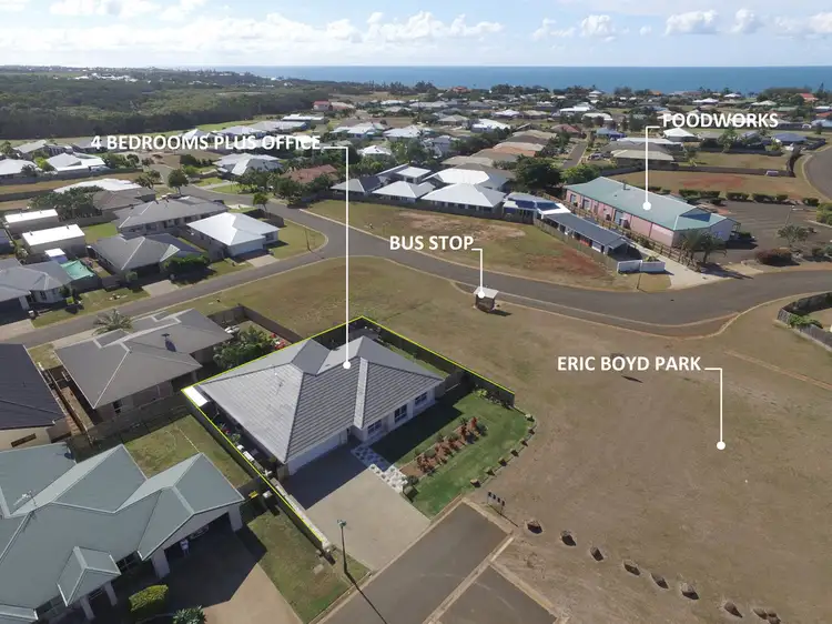 11 Sams Place, Coral Cove QLD 4670