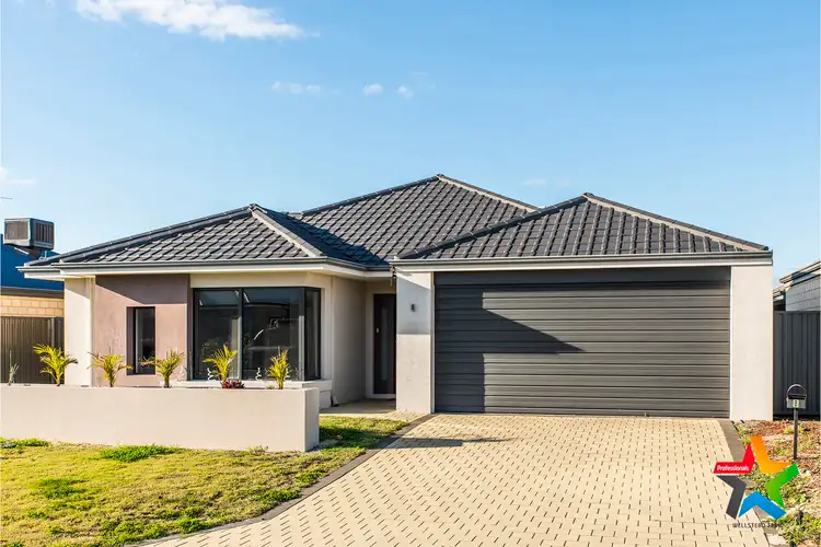 8 Aleaha Brace, Aveley WA 6069