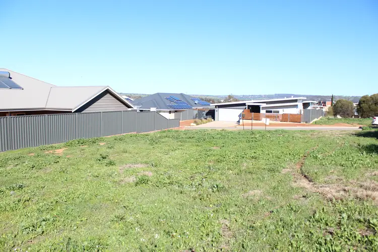 10 (Lot 340) Chipping Rise, Northam WA 6401