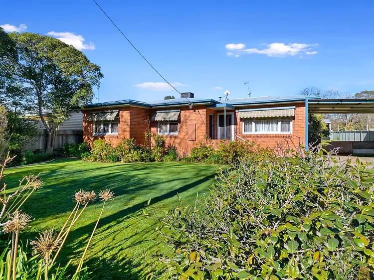 Second view of Homely house listing, 33 Tulip Street, Violet Town VIC 3669