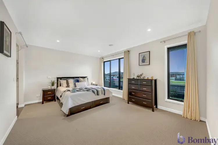 Fifth view of Homely house listing, 352 Highlander Drive, Craigieburn VIC 3064