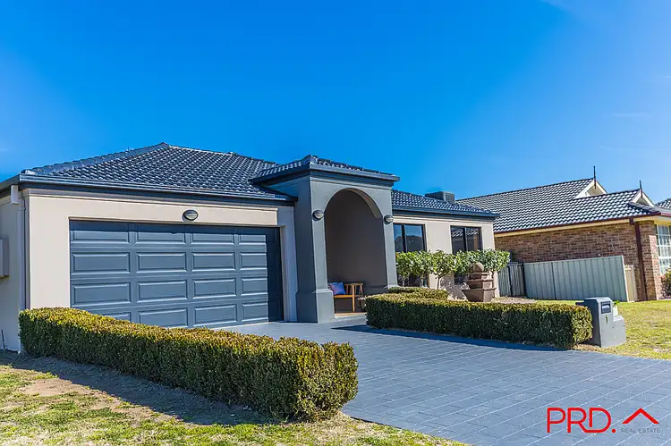 Second view of Homely house listing, 1 Yarraga Place, Tamworth NSW 2340