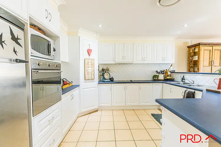 Fifth view of Homely house listing, 1 Yarraga Place, Tamworth NSW 2340