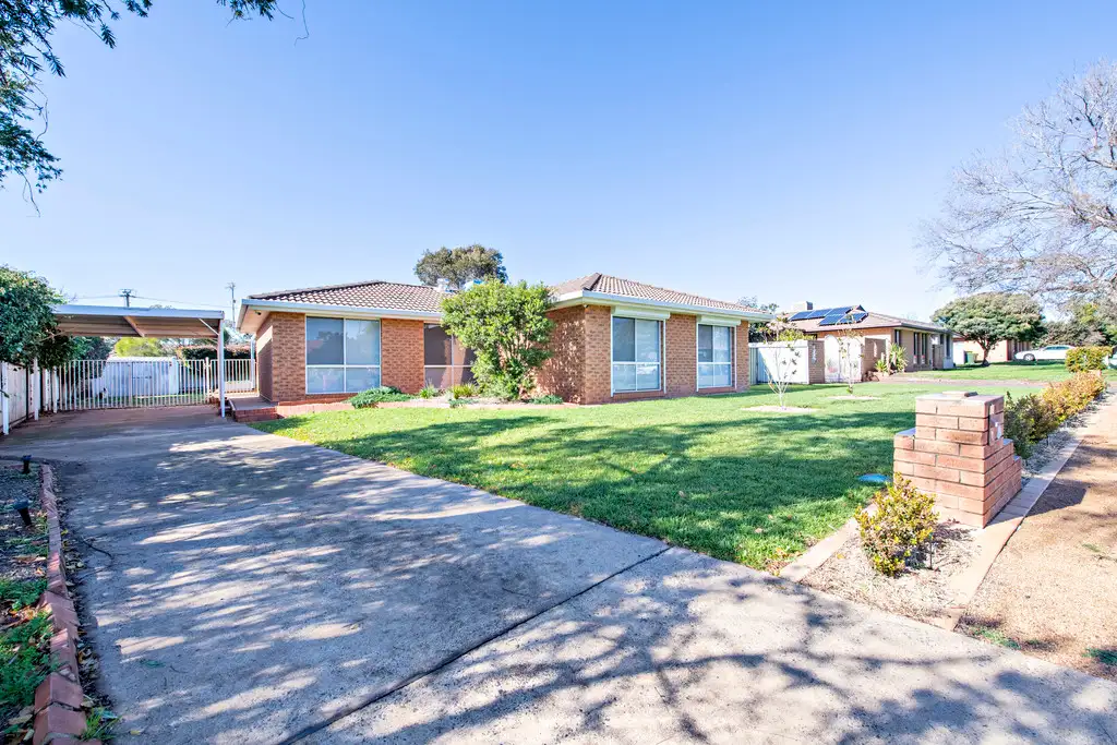Main view of Homely house listing, 4 Flinders Close, Dubbo NSW 2830