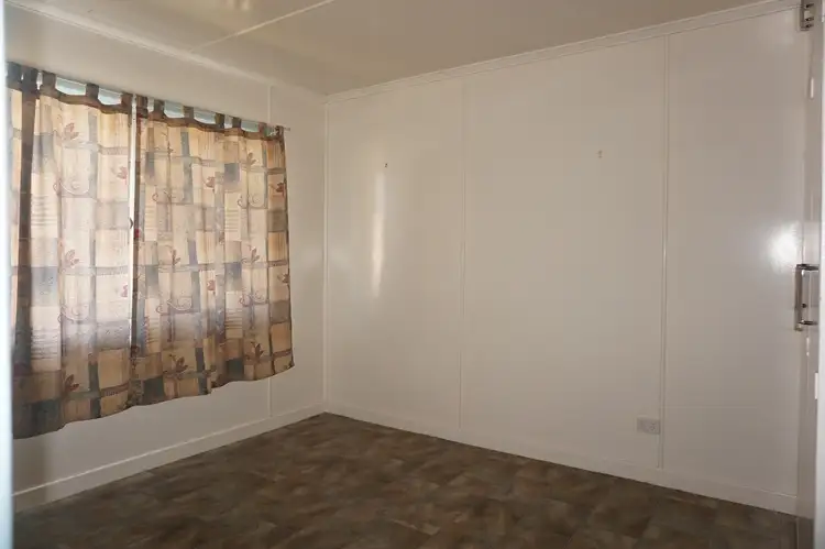 Fifth view of Homely semi-detached listing, 2 14 HUTT STREET, St George QLD 4487