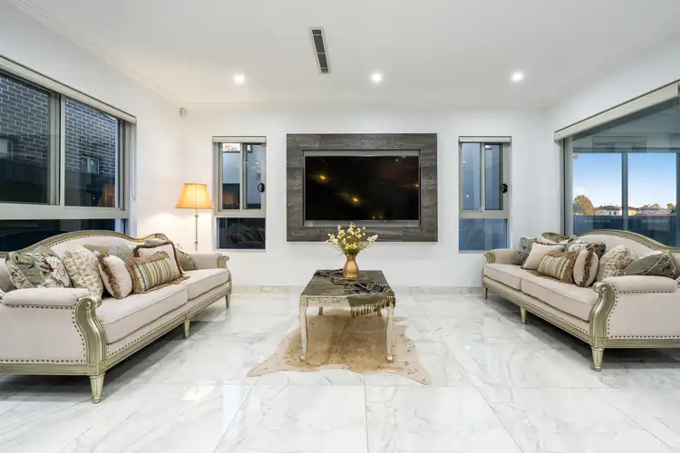 Fifth view of Homely house listing, 33 San Cristobal Dr, Green Valley NSW 2168