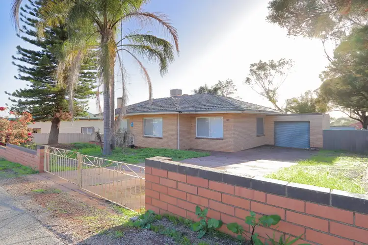 24 Selby St, Northam WA 6401