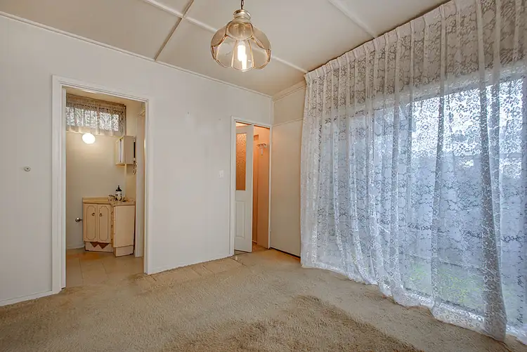 Sixth view of Homely unit listing, 1/10 Ashmore Avenue, Mordialloc VIC 3195