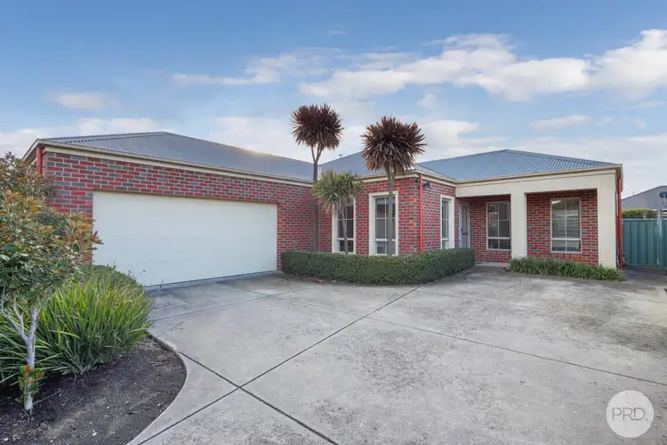 24 St Andrews Place, Lake Gardens VIC 3355