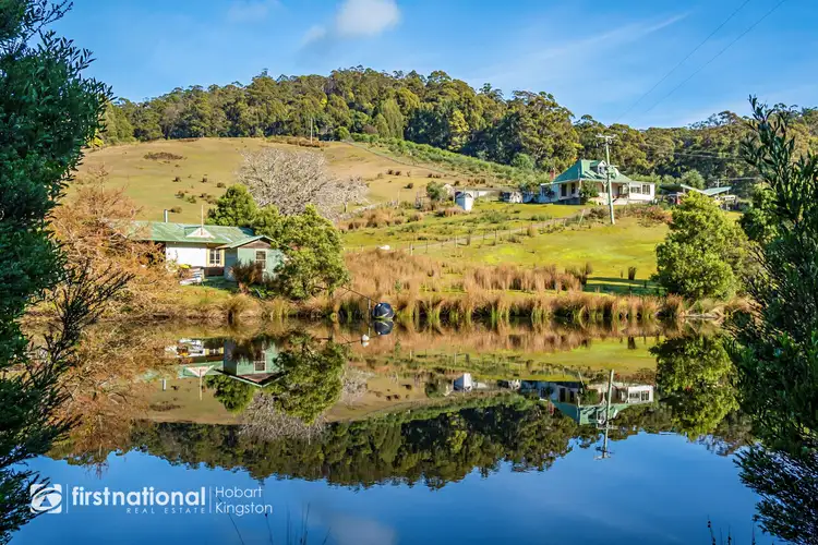 120 McPhersons Road, Adventure Bay TAS 7150