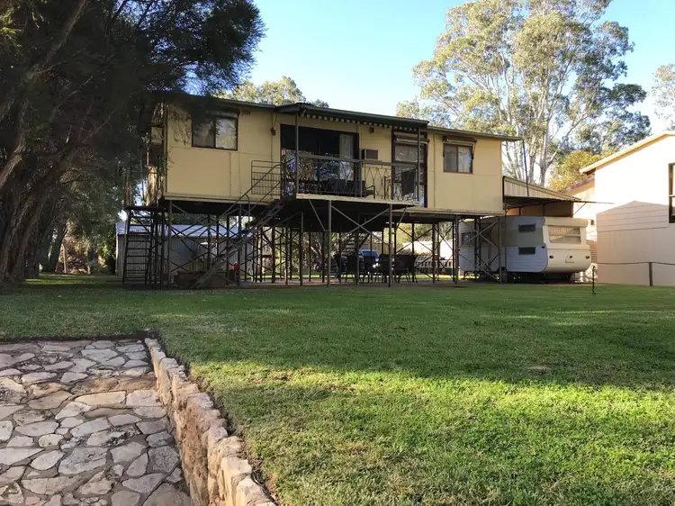 6 Access Road & Lot 75 Tennabie Street, Morgan SA 5320