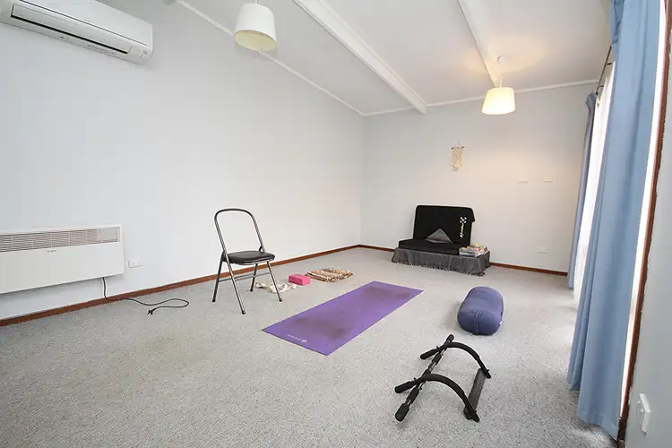 Fifth view of Homely house listing, 2/14 Lawrence Street, Horsham VIC 3400
