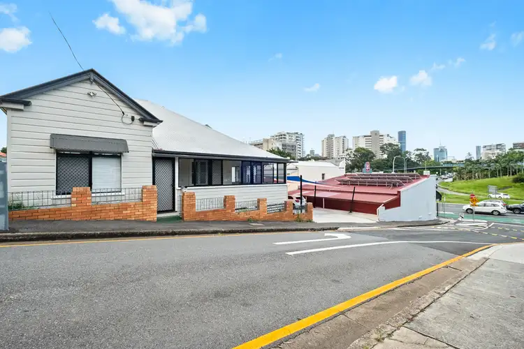 667 Stanley Street, Woolloongabba QLD 4102