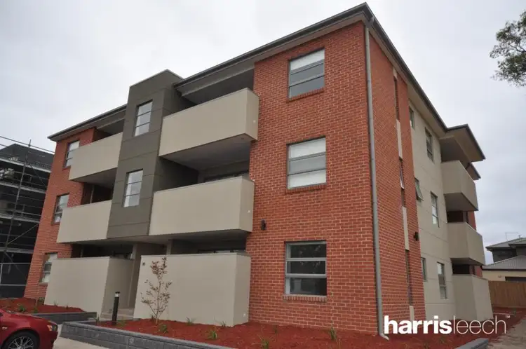 104/40 Rowell Drive