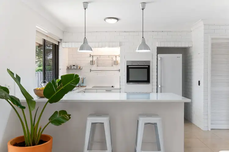 71 Vanessa Way, Swan View WA 6056