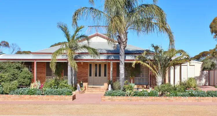 9 Rolinson Dr, Kalannie WA 6468