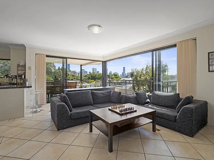 Third view of Homely unit listing, 4/15 Eskgrove Street, East Brisbane QLD 4169