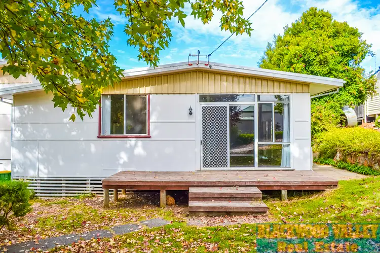 9 Lockley Ave, Bridgetown WA 6255