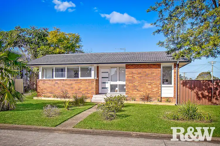 1 Basildon Place, Hebersham NSW 2770