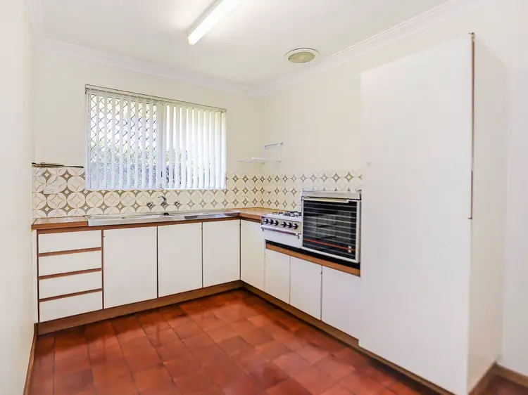 Sixth view of Homely villa listing, 2/50 Moulden Avenue, Yokine WA 6060