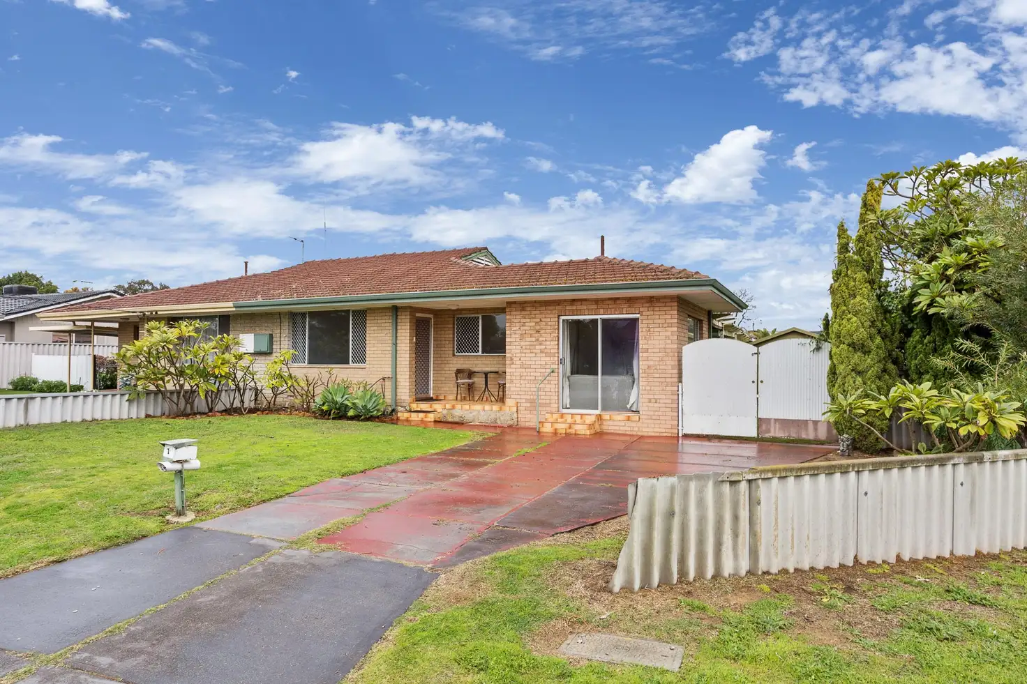 Main view of Homely semi-detached listing, 1 Choules Place, Myaree WA 6154