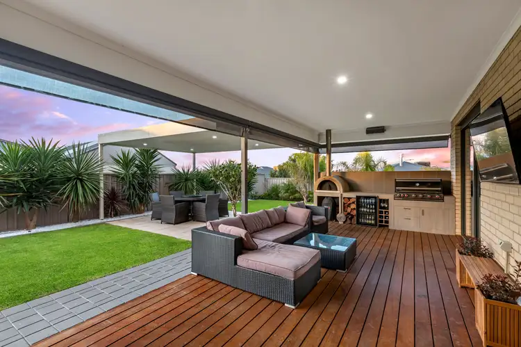 5 Fairlight Place, Seaford Rise SA 5169