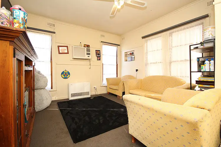 Fifth view of Homely house listing, 8 Elizabeth Street, Horsham VIC 3400