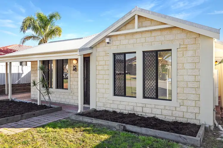 8 Woodview Retreat, Caversham WA 6055