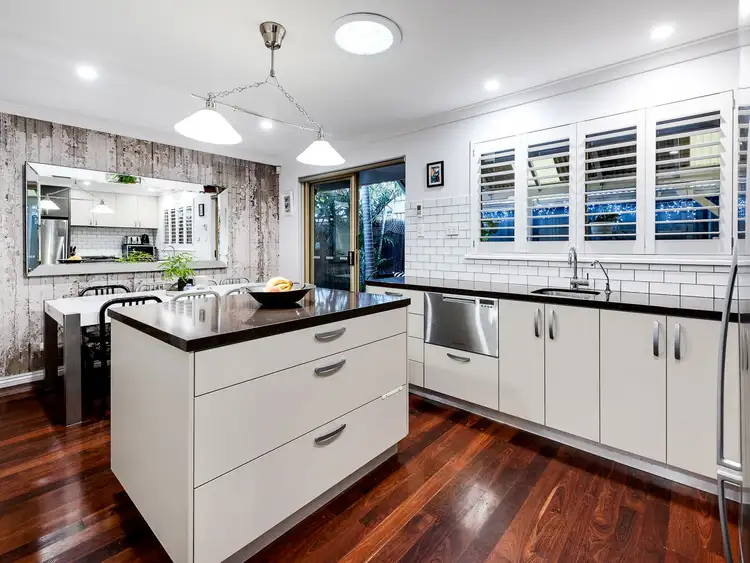 2/76 McKimmie Road, Palmyra WA 6157