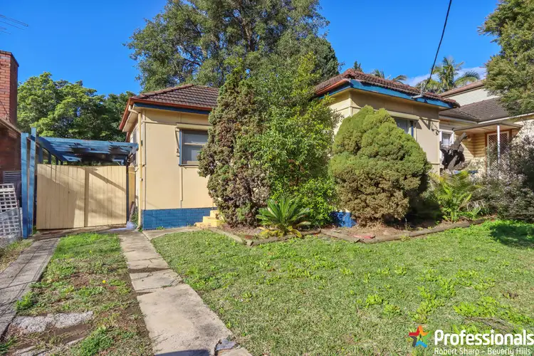 88 Bonds Road, Roselands NSW 2196