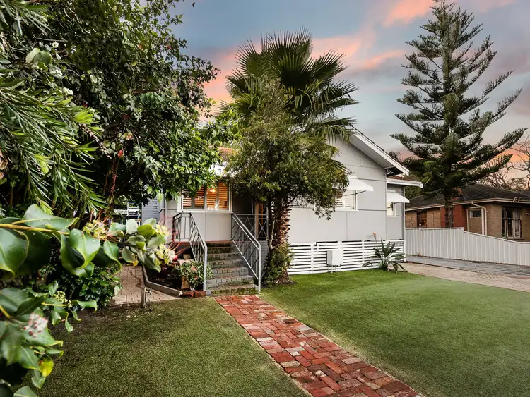 14 Winterfold Road, Hilton WA 6163