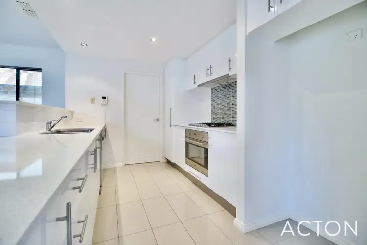 Sixth view of Homely house listing, 2/15 Benjamin Way, Rockingham WA 6168