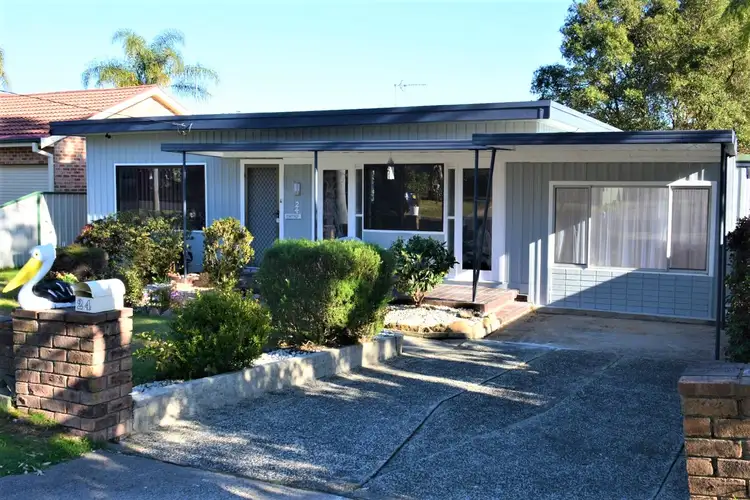 24 Tarwarri Road, Summerland Point NSW 2259