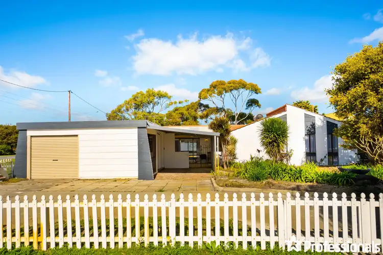 131 Malibu Road, Safety Bay WA 6169