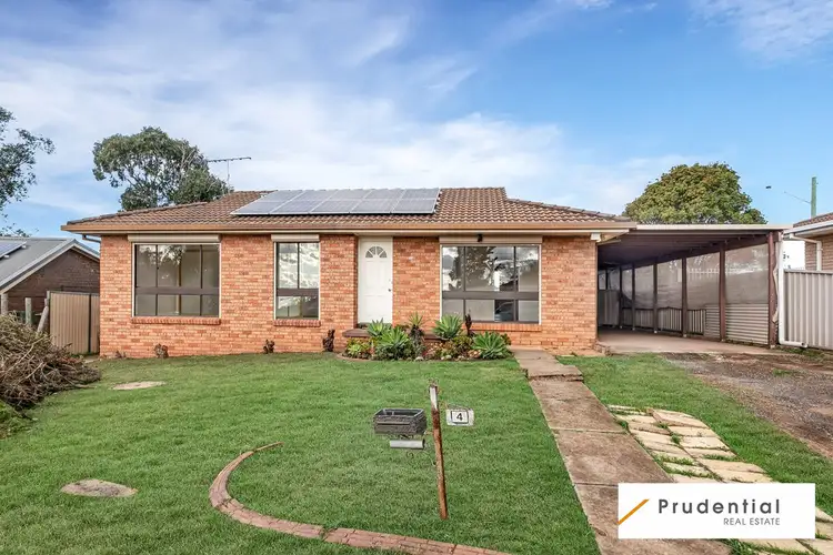 4 Portia Close, Rosemeadow NSW 2560