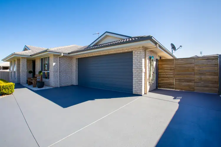 Second view of Homely house listing, 26 Sapphire Drive, Rutherford NSW 2320
