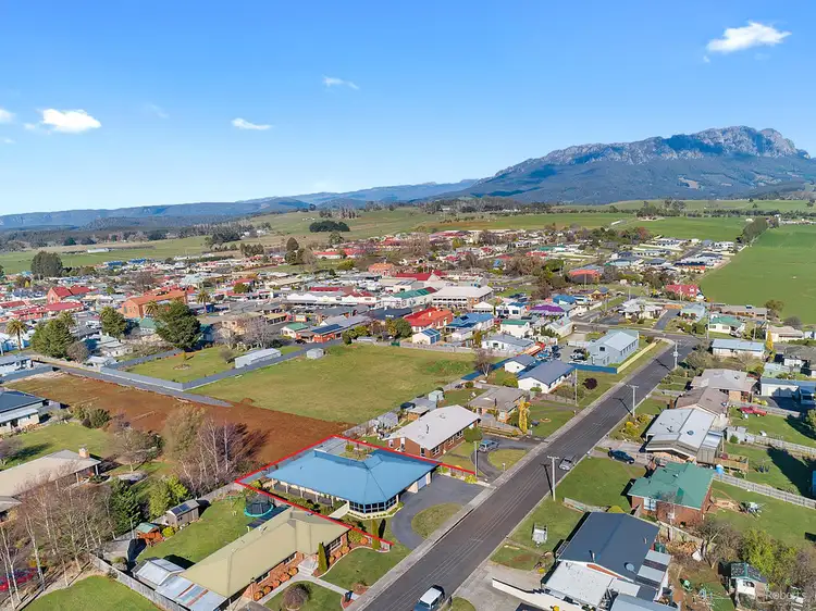 8 Duff Drive, Sheffield TAS 7306