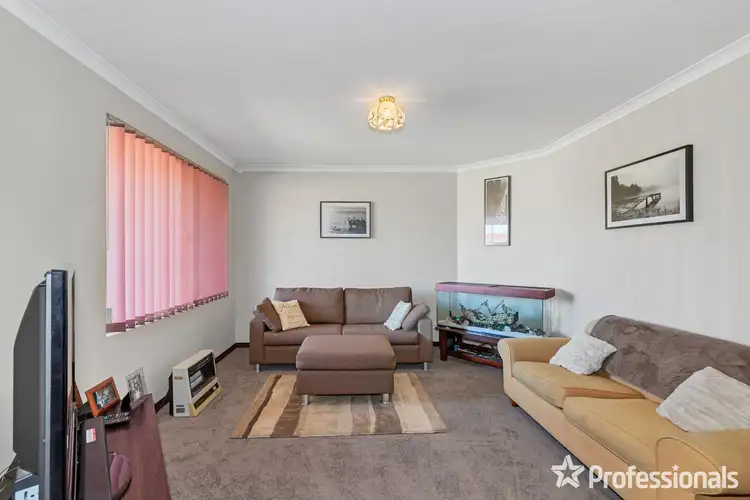 Fourth view of Homely house listing, 4 Avignon Retreat, Port Kennedy WA 6172