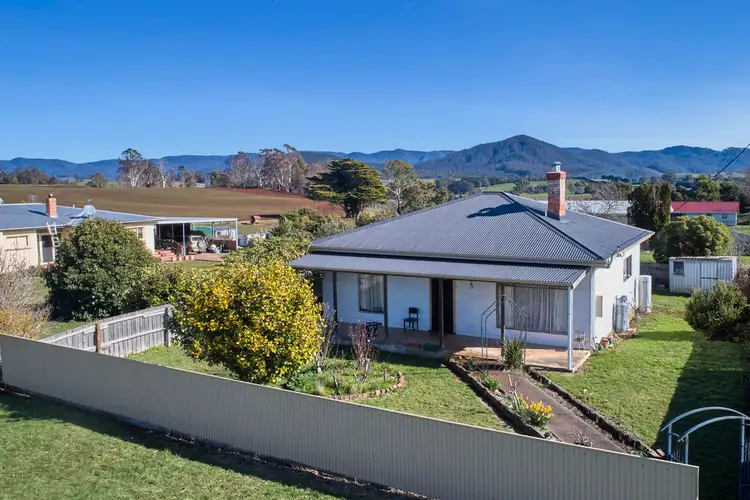 8 Fry Street, Ringarooma TAS 7263