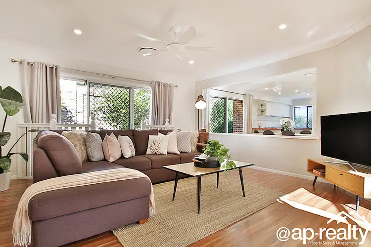 4 Barrier Place, Forest Lake QLD 4078