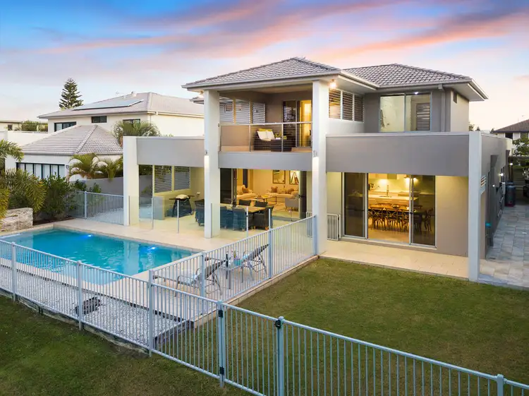 17 Parkview Place, Helensvale QLD 4212