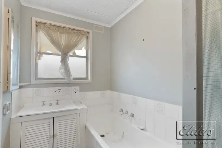 Fifth view of Homely house listing, 5 Meggs Court, California Gully VIC 3556